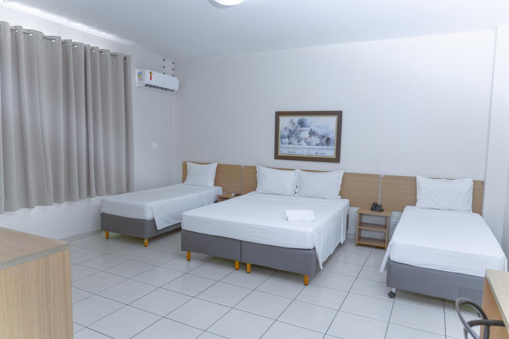 Hotel Equinocios Executive Barcarena Kültér fotó