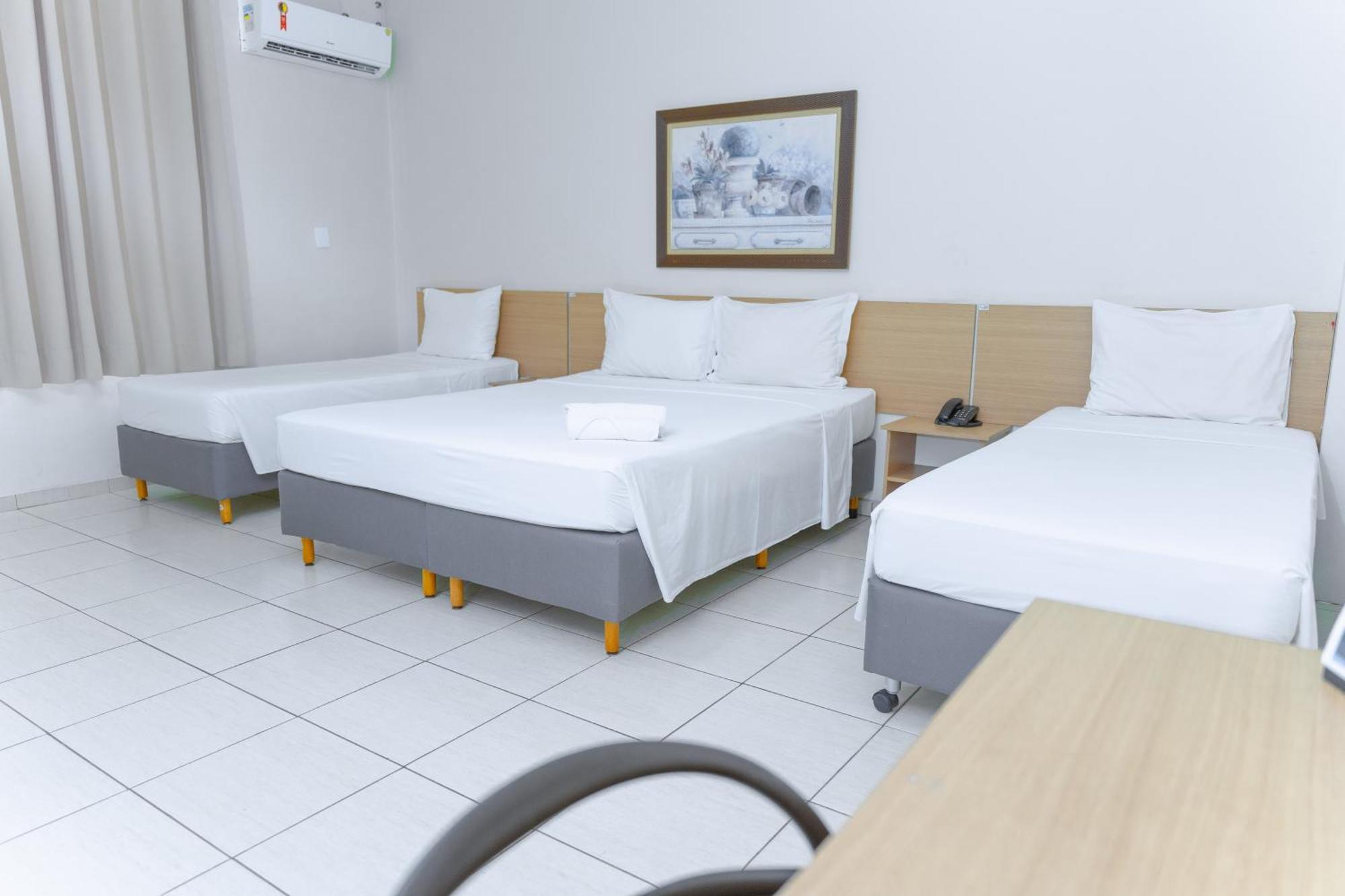 Hotel Equinocios Executive Barcarena Kültér fotó