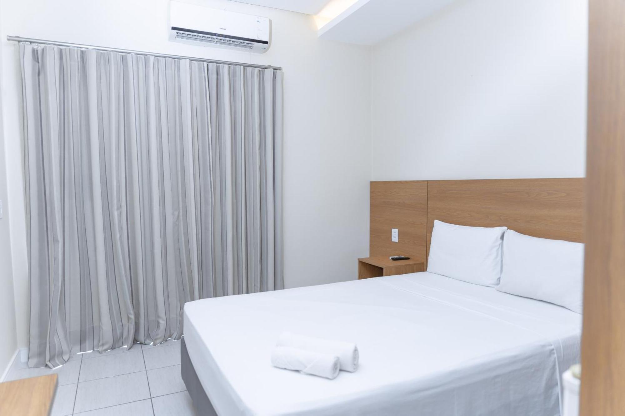 Hotel Equinocios Executive Barcarena Kültér fotó